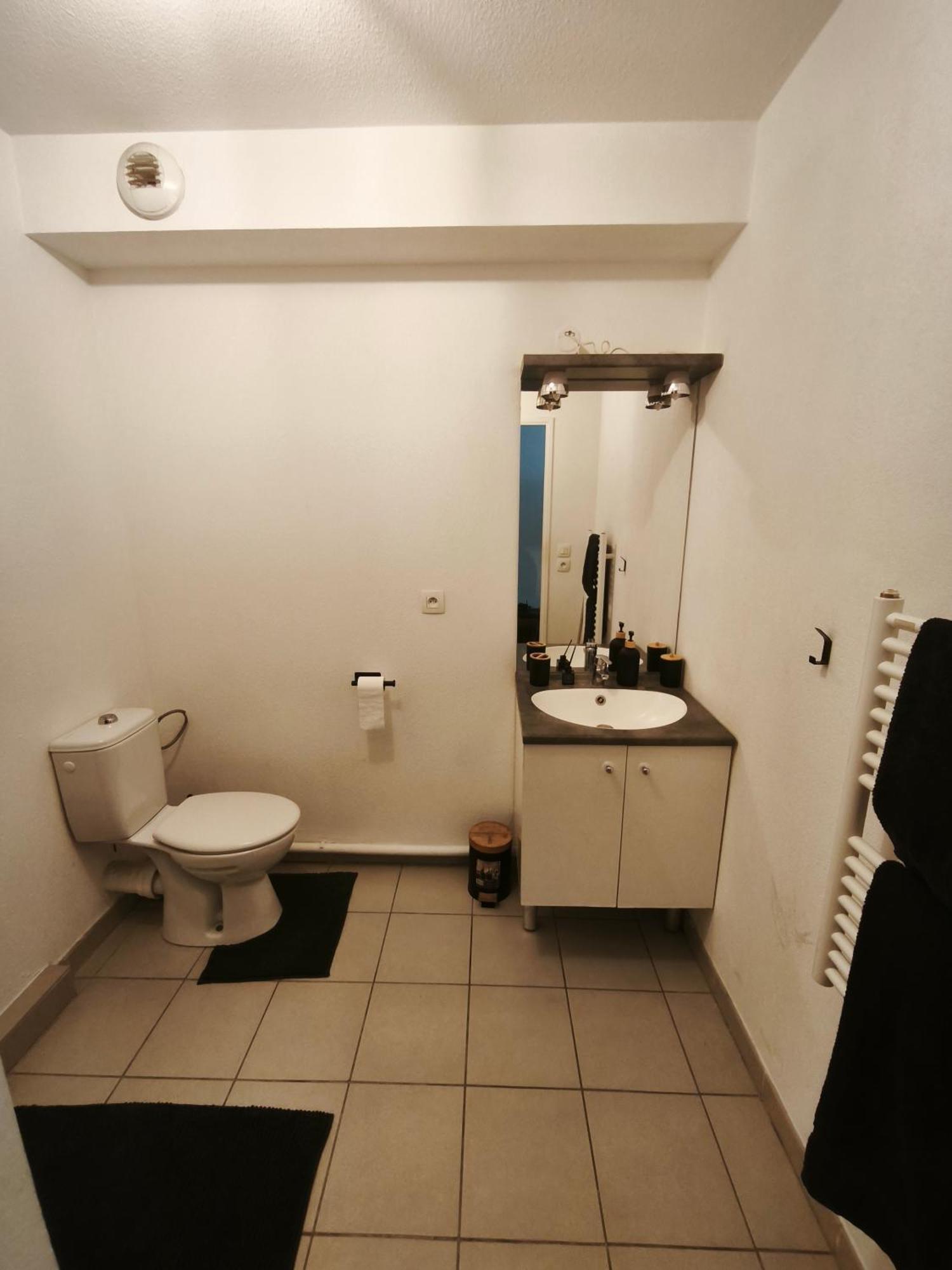 Cozy Apartment In City Center Марсилия Екстериор снимка